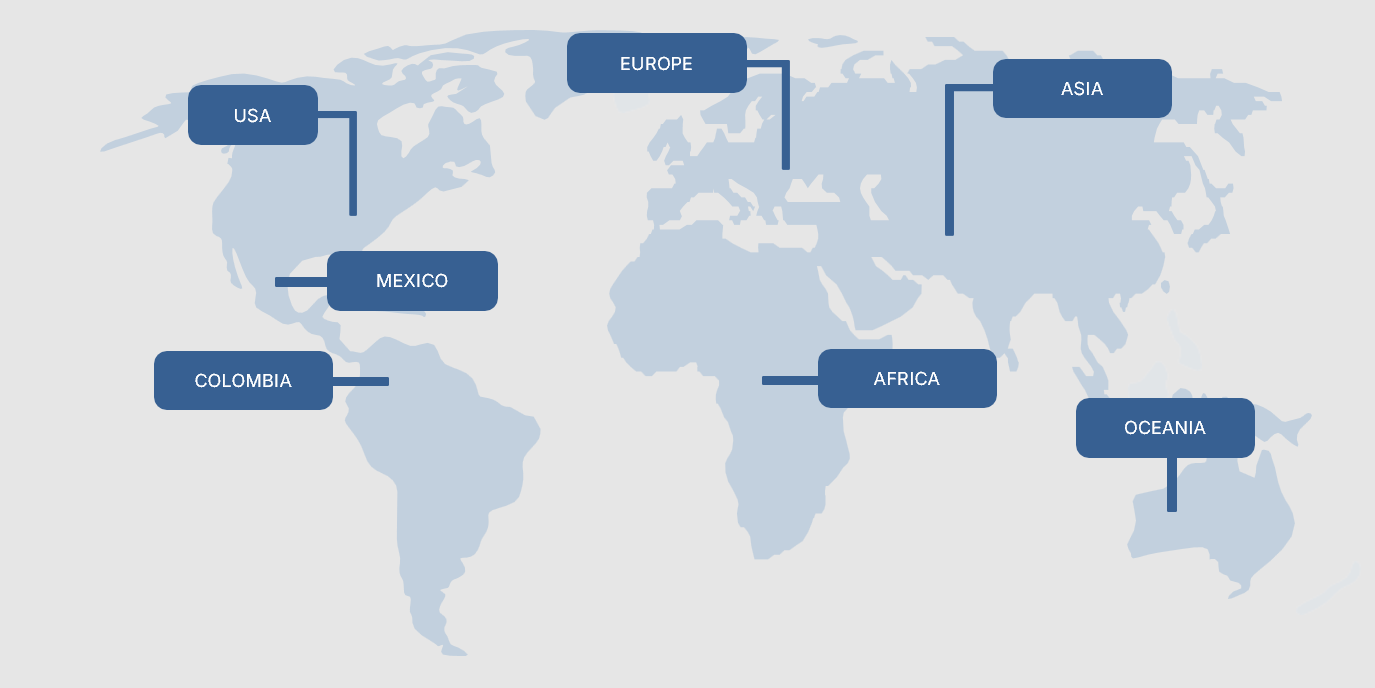 Trabajador en puerto logístico